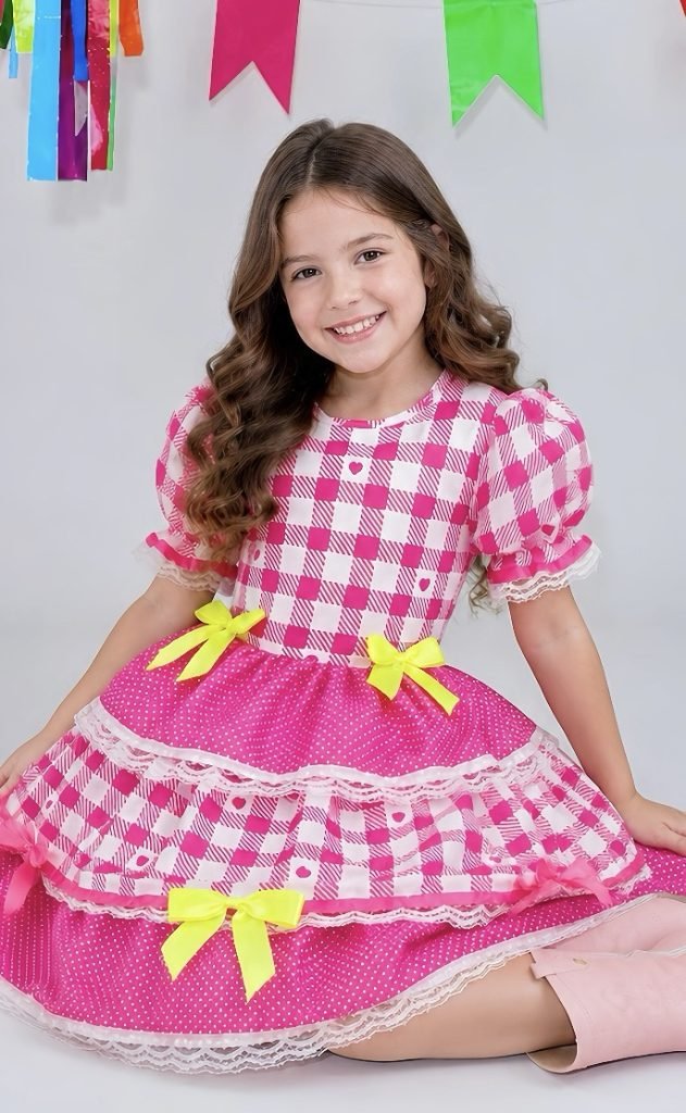 Vestido Junino Infantil Pink Xadrez com Corações e Laços